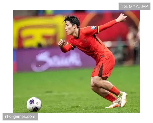 国足备战亚洲杯，新锐球员闪耀训练场引期待