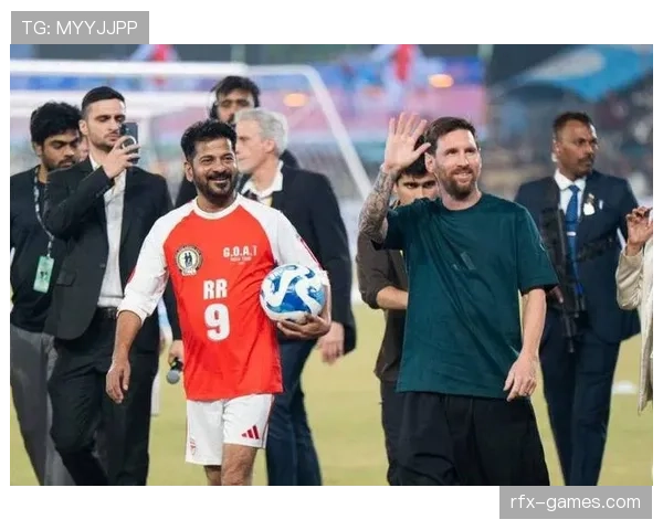 德布劳内与梅西近期表现对比：技术风格与赛场影响力分析